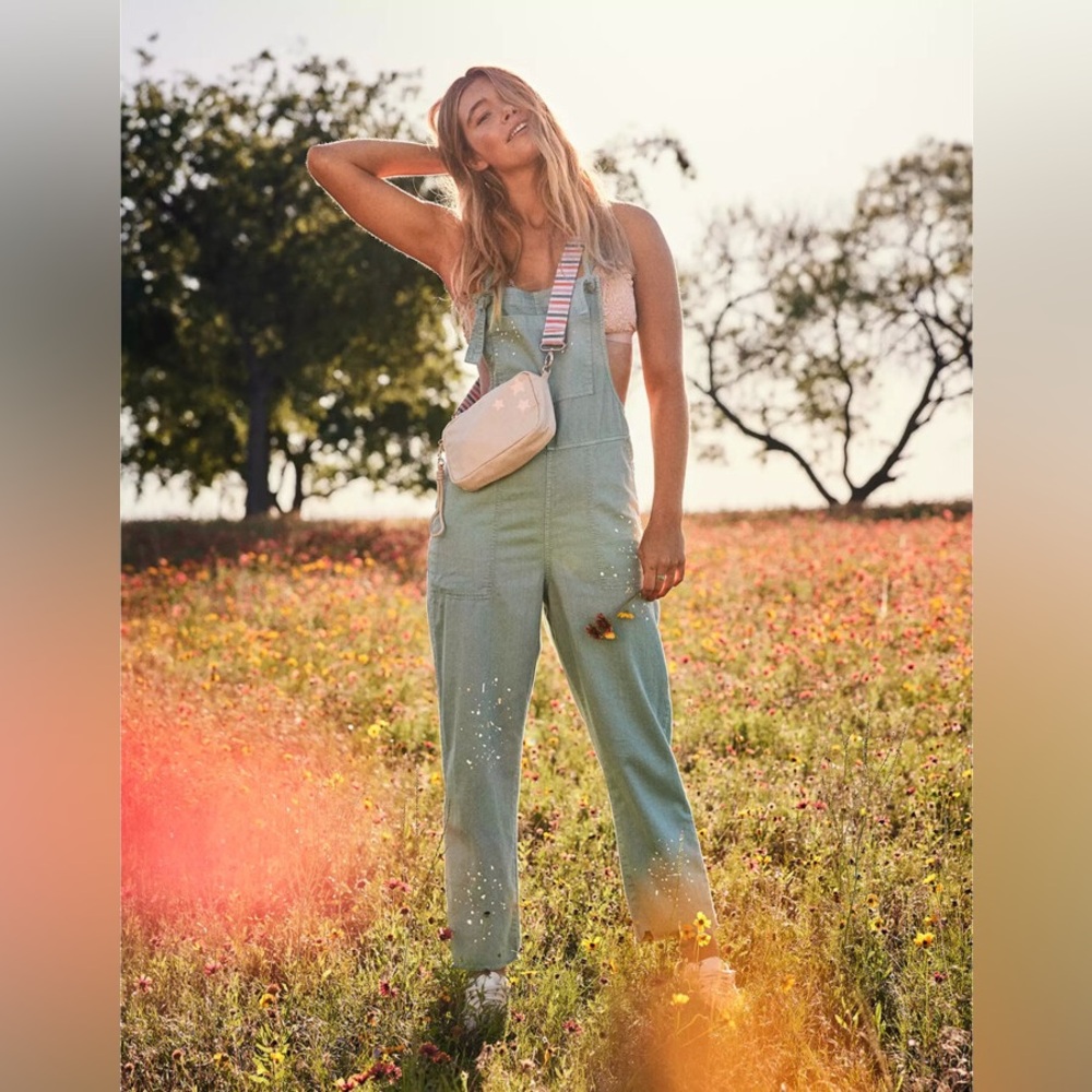 NWT Aerie werk and play twill jumpsuit w/ paint splatter in green XS